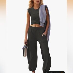 NWOT YUENIU Women’s Grey Two Piece Lounge Outfit Athletic Set Size Small